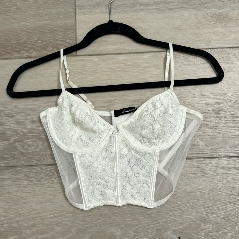 White flower design corset top